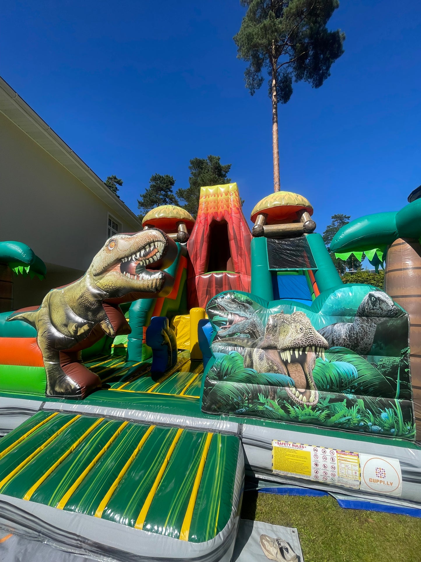Mega Dinozauri