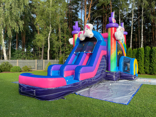 Piepūšamā atrakcija Lielais Vienradzis. Atrakciju noma bērnu ballītēm Rīgā, Mārupē un Pierīgā. Droša un tīra.