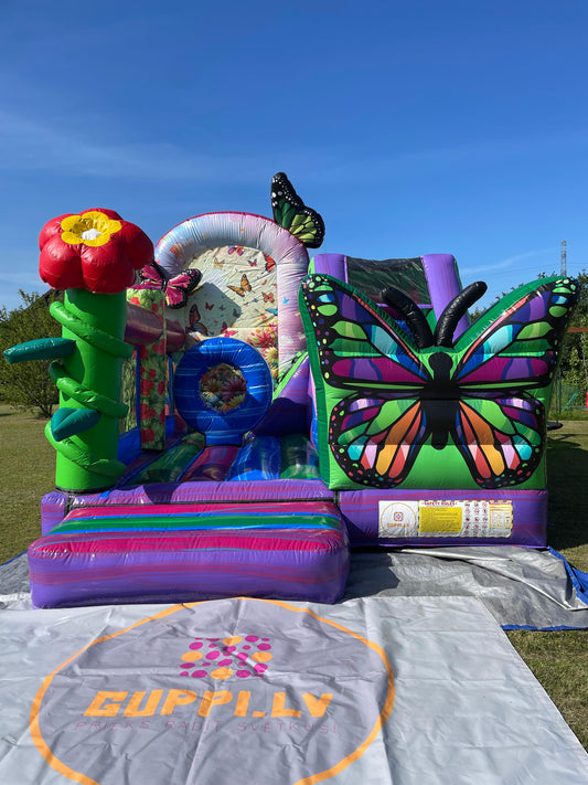 Piepūšamā atrakcija Taurenītis. Atrakciju noma bērnu ballītēm Rīgā, Mārupē un Pierīgā. Droša un tīra.